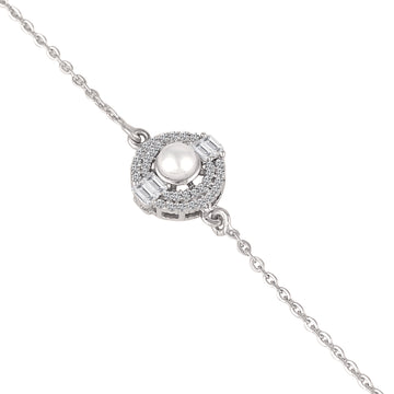 925 silver pearl halo bracelet close-up with pearl center and stone detailing