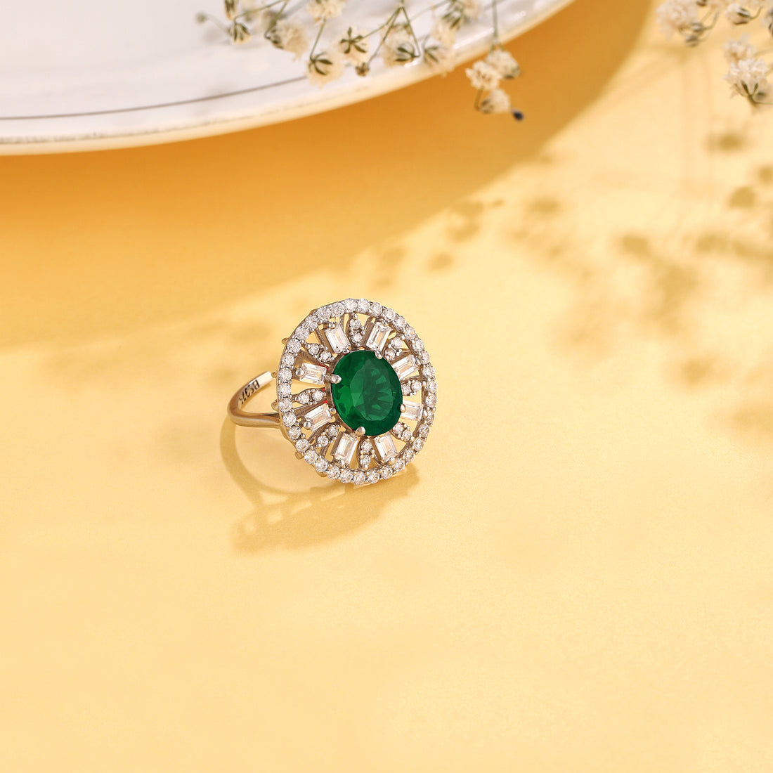 ✨ 925 Silver The Majestic Oval Sunburst Ring Collection