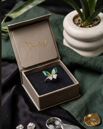 🌿 925 Silver Lush Green & Pavé Butterfly Ring
