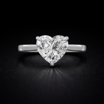 Heart-Shaped Solitaire Ring in 925 Silver ❤️