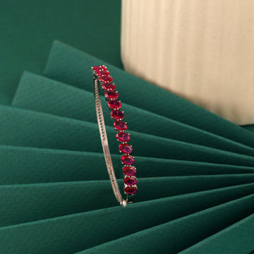Vibrant Oval Ruby Stone Bracelet in 925 Silver ♦️