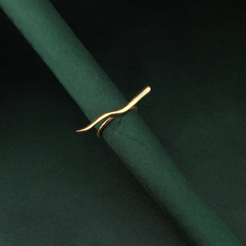 〰️ 925 Silver Fluid Wave Statement Ring