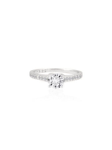 Minimal Luxury Solitaire Ring in 925 Silver