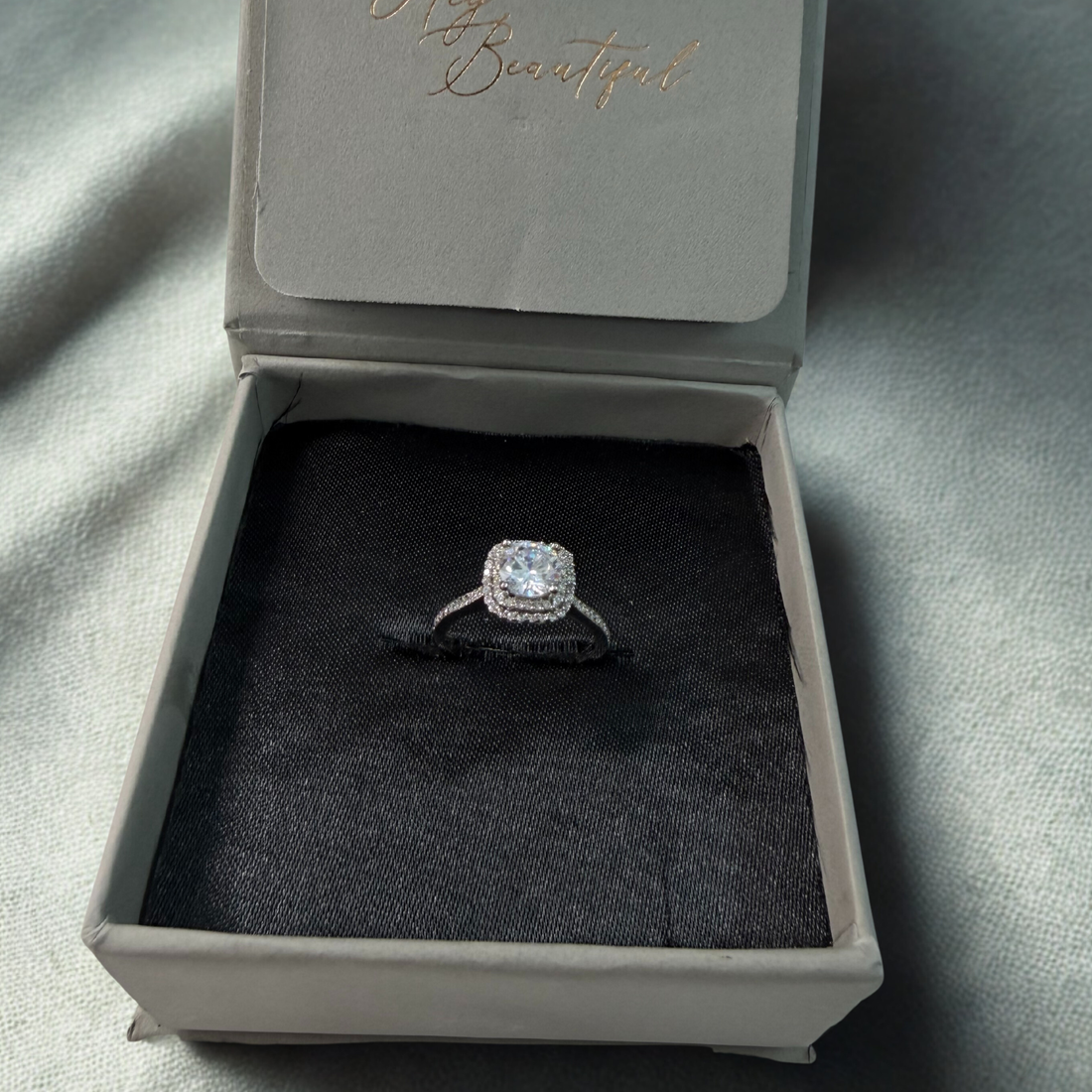 Elegant Cushion-Cut Halo Ring – 925 Silver ✨