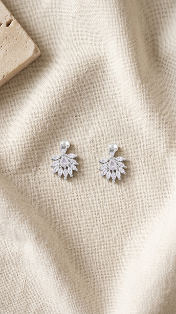 🌸 Floral Stone Bugadi Earrings in 925 Silver